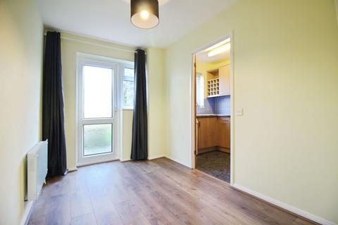 undefined, Nevis Close, Swindon SN5