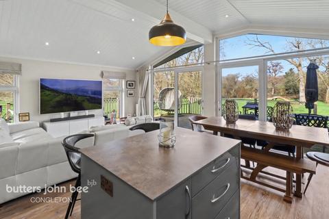 3 bedroom bungalow for sale, Hunters Pointe, Somerford, CW12