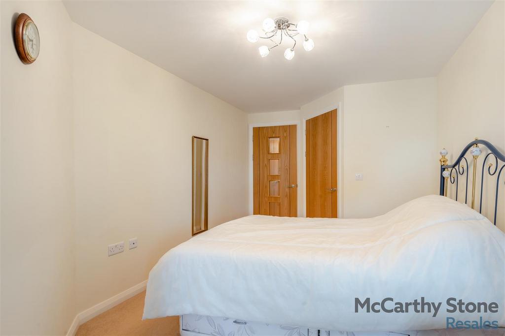 8672899-interior20.jpg