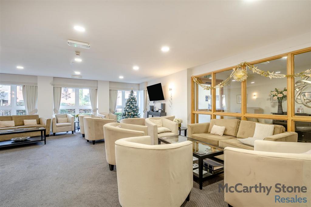 8672899-interior25.jpg