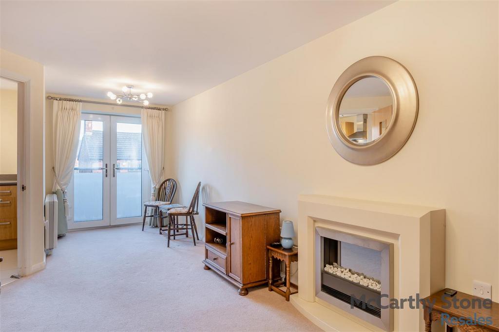 8672899-interior03.jpg