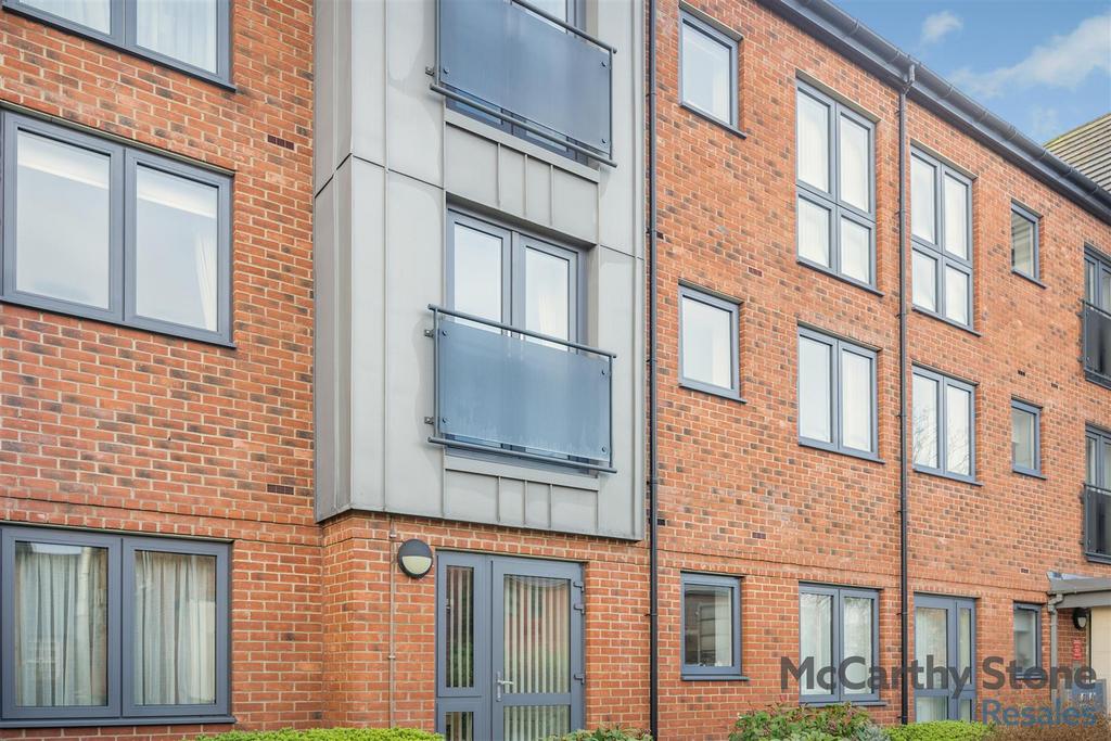 8672899-exterior09.jpg