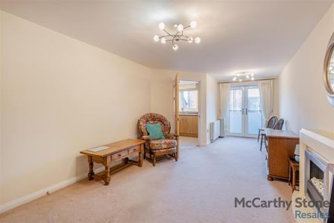 1 bedroom apartment for sale, Latham Court, 50 Middlewich Road, Sandbach, Cheshire, CW11 1LF