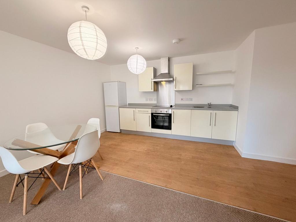Lounge / diner / Kitchen