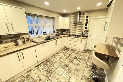 undefined, Lindisfarne Avenue, Stanney Oaks, Ellesmere Port