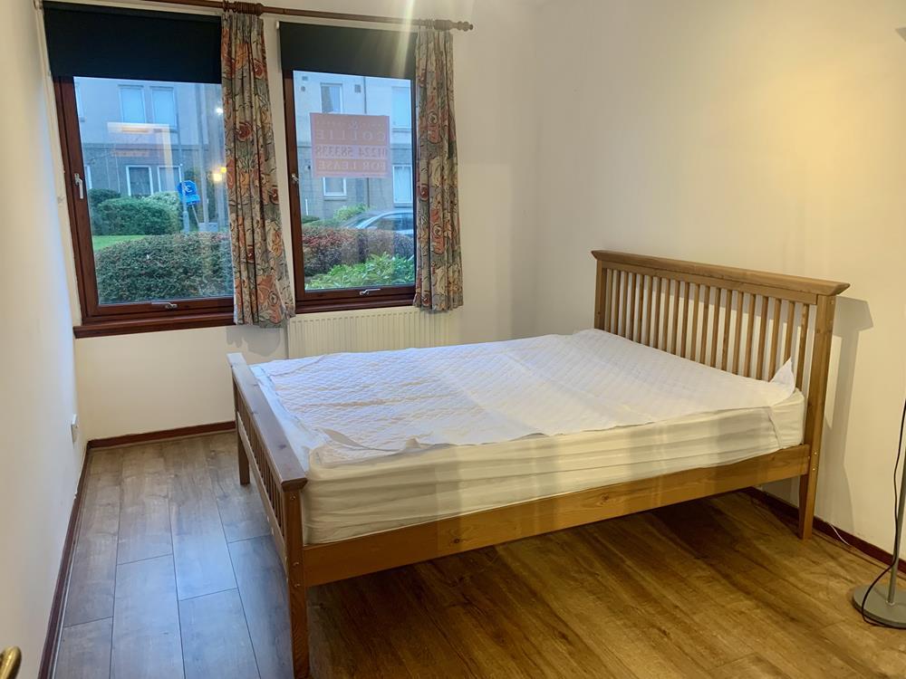 Bedroom 1a