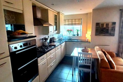 undefined, Millstone Court, Stone