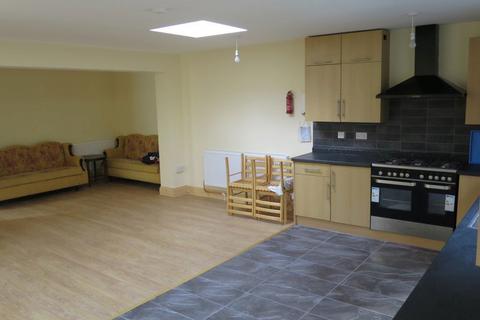 undefined, Morris Crescent