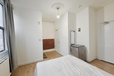 undefined, Mitcham Lane, London SW16