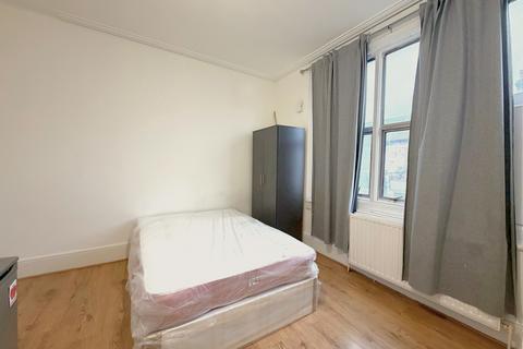 undefined, Mitcham Lane, London SW16