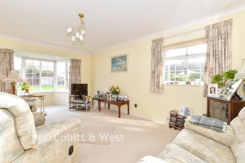 undefined, Stable Field, Bognor Regis PO22