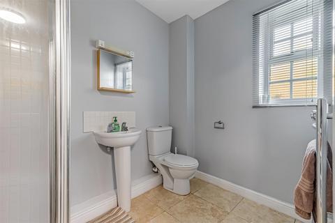 5 bedroom terraced house for sale, Ron Lawton Crescent, Burley in Wharfedale LS29