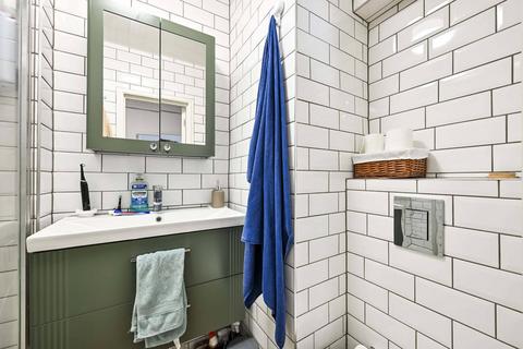 1 bedroom flat to rent, Fontley Way, Roehampton, London, SW15