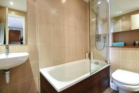 1 bedroom flat to rent, Bywater Place, Surrey Quays, London, SE16