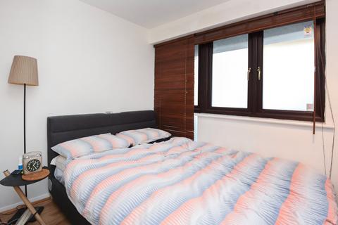 1 bedroom flat to rent, Bywater Place, Surrey Quays, London, SE16