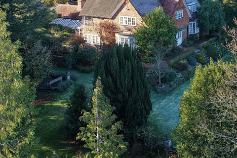 undefined, Prime location - Riverview Road, Pangbourne