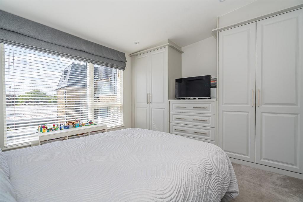 Bedroom 4 b.jpg
