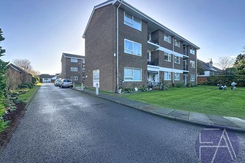 2 bedroom flat for sale, Park Crescent, Merseyside PR9