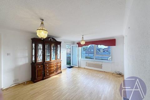 2 bedroom flat for sale, Park Crescent, Merseyside PR9