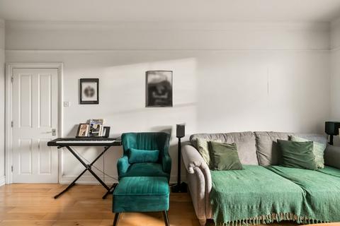 undefined, Cadogan Road, Surbiton KT6