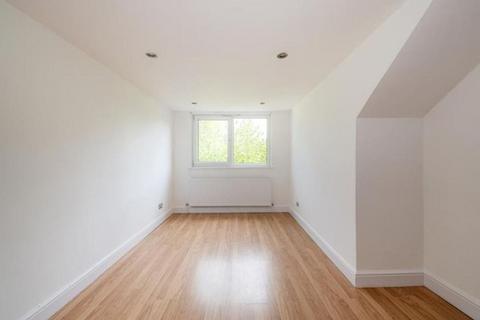 undefined, Sutton Road, N10