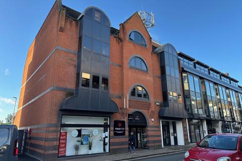 Office to rent, 22 Station Rd Gerrards Cross SL9 8EL