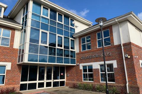 Office to rent, Horseshoe Cres Beaconsfield HP9 1LJ