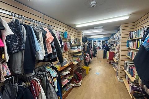 Retail property (high street) to rent, 44 The Borough Farnham GU9 7NW