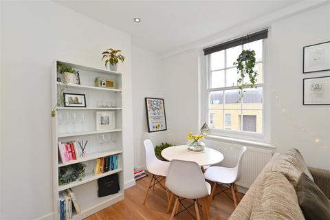 1 bedroom apartment to rent, Commercial Road, London, E14