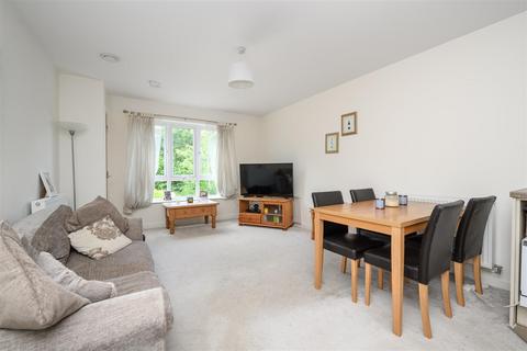 undefined, Mayfield Road, Hersham, Walton-On-Thames