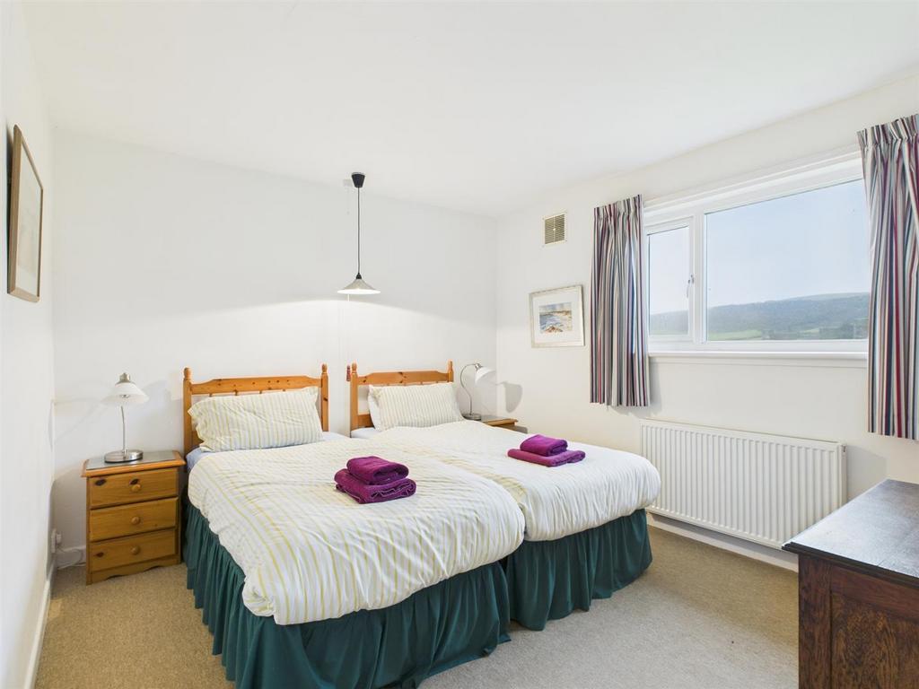 CAM05474 G0-PR0044-STILL017.jpg