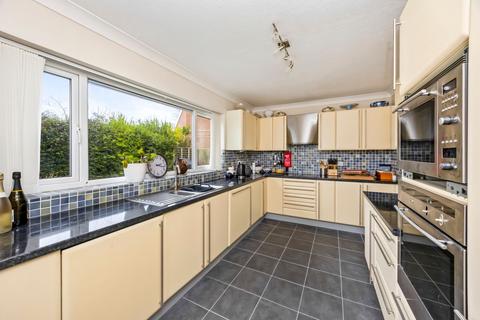 3 bedroom chalet for sale, Church Lane, Steyning BN44