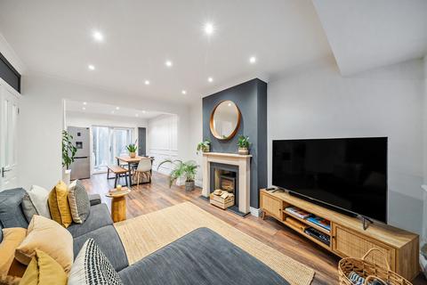 3 bedroom semi-detached house for sale, Stafford Road, Caterham CR3