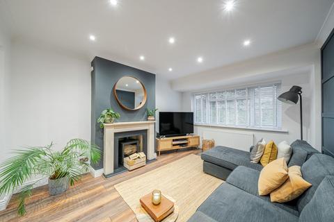 3 bedroom semi-detached house for sale, Stafford Road, Caterham CR3