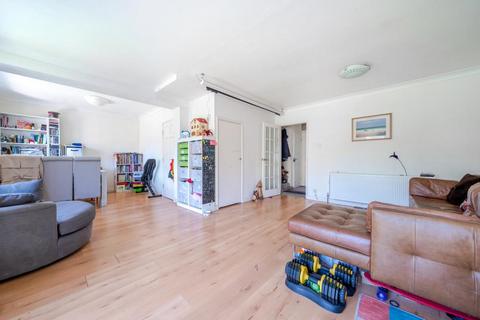 undefined, Woking,  SURREY,  GU21