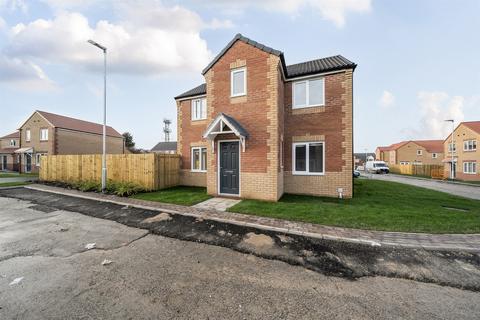 3 bedroom semi-detached house to rent, Pear Tree Court, WF11