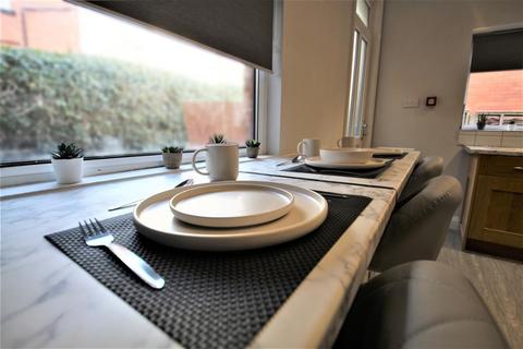 undefined, Room 1, Estcourt Avenue, Headingley, Leeds