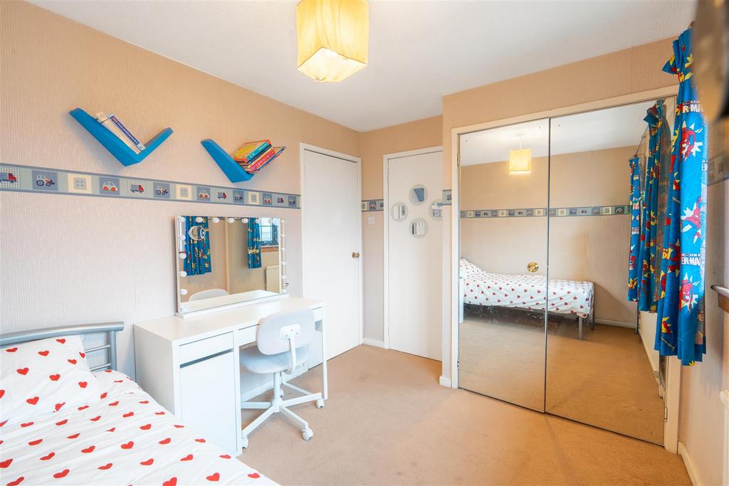 Bedroom.two.jpg