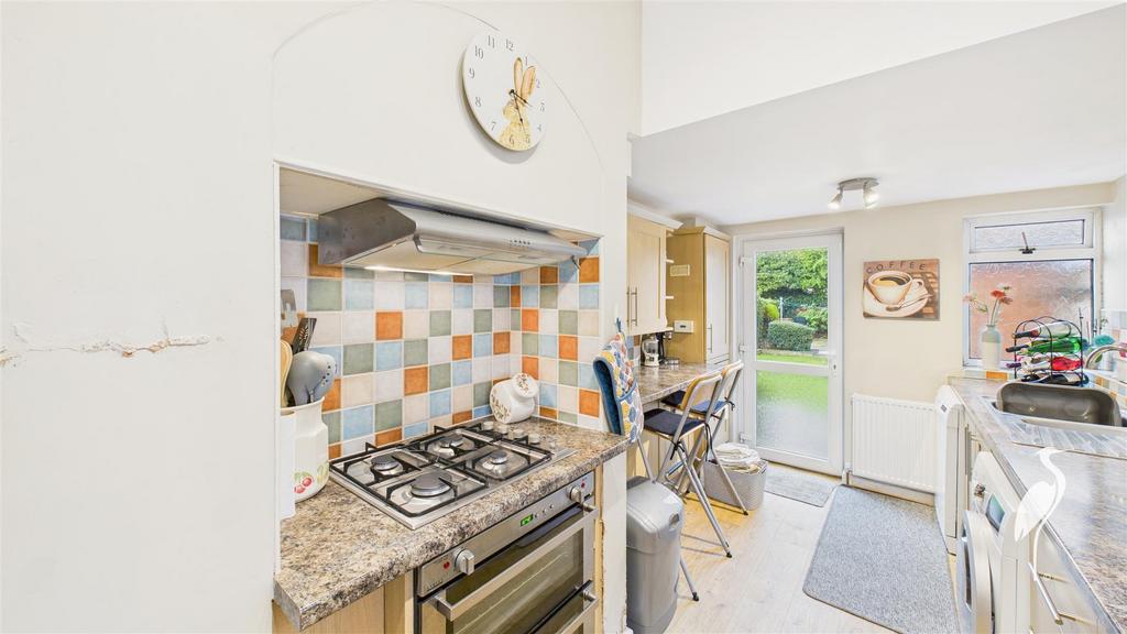 Breakfasting Kitchen