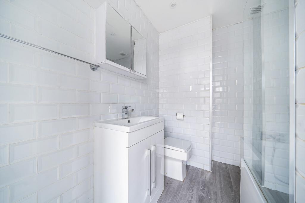 1386970 11 693851...