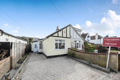 2 bedroom bungalow for sale, Wood Road, Shepperton, TW17