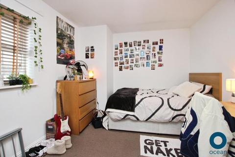 5 bedroom terraced house to rent, Wright Way, Bristol BS16
