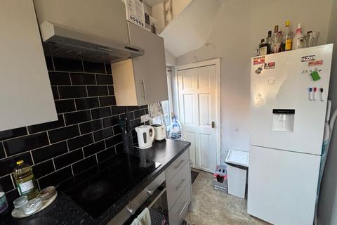 undefined, Pennington Grove, Leeds, LS6