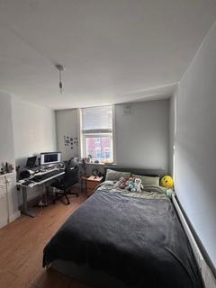 undefined, Pennington Grove, Leeds, LS6