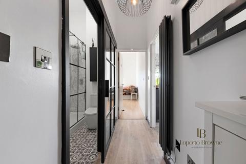 undefined, Walm Lane, NW2