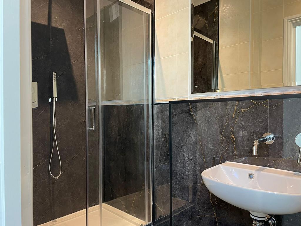Shower Room 2