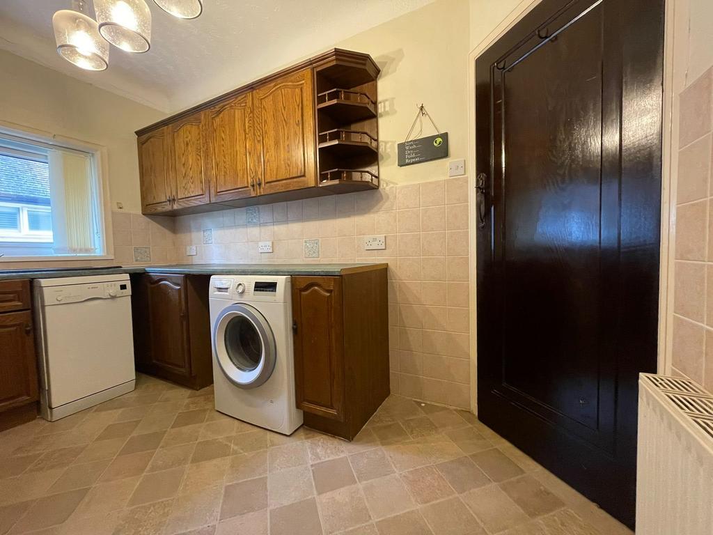 L - Kitchen 3