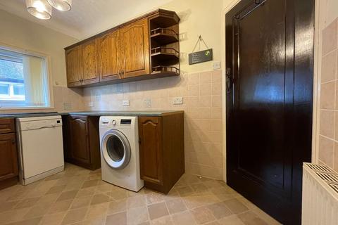 4 bedroom apartment to rent, East Avenue, Talbot Woods, Bournemouth