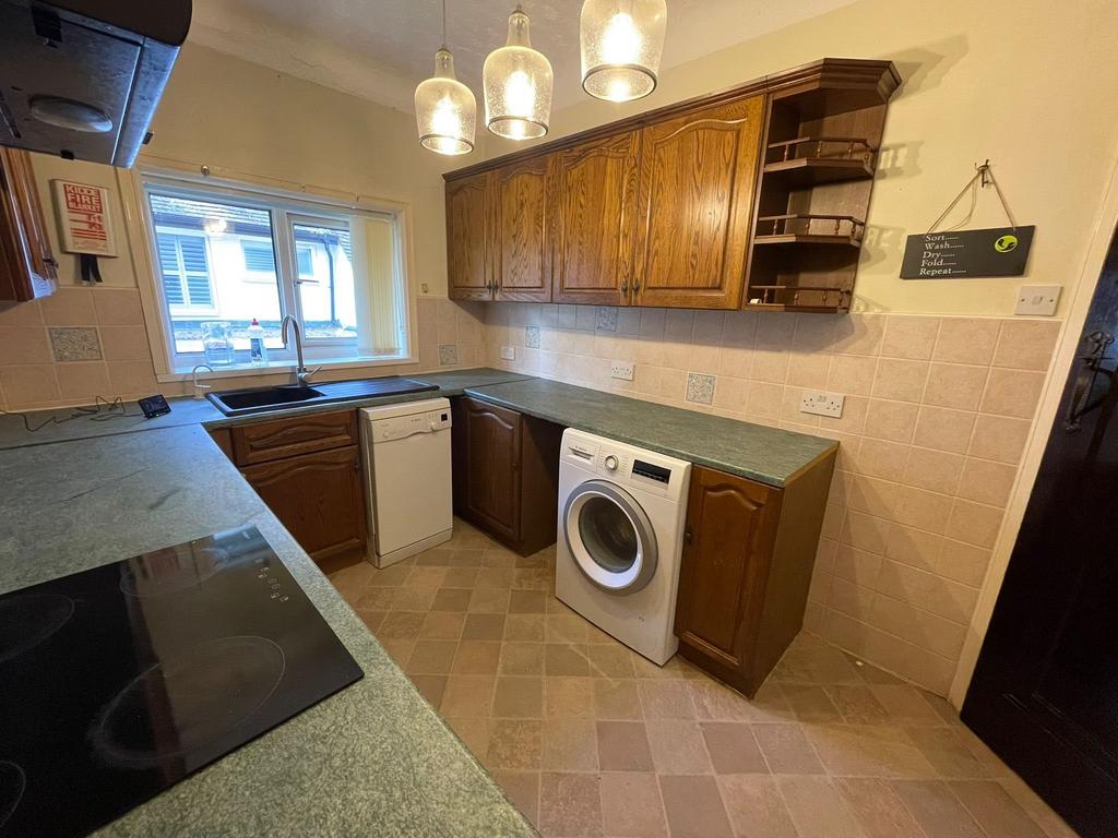 L - Kitchen