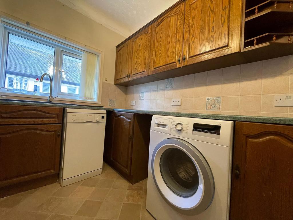 L - Kitchen2